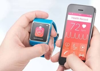 The Role of Wearable Tech in Revolutionizing Healthcare