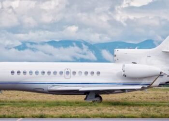 Soaring to Excellence: The Dassault Falcon 7X