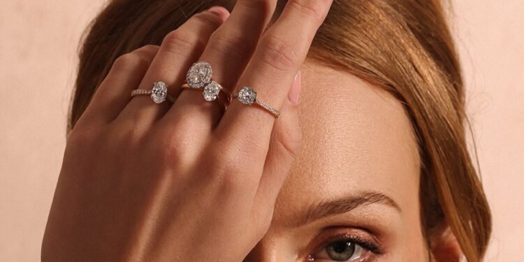 Luxury Redefined: Contemporary Women’s Diamond Jewelry Collections Unveiled
